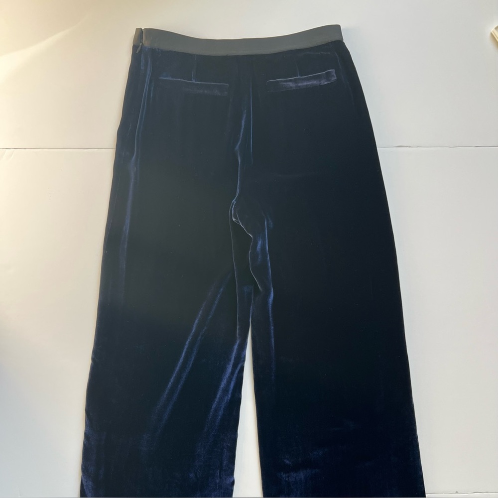 Alexander Wang T, Velvet, in Navy Women’s Pants, Size 4.